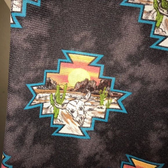 Duster - Picture 3 of 3